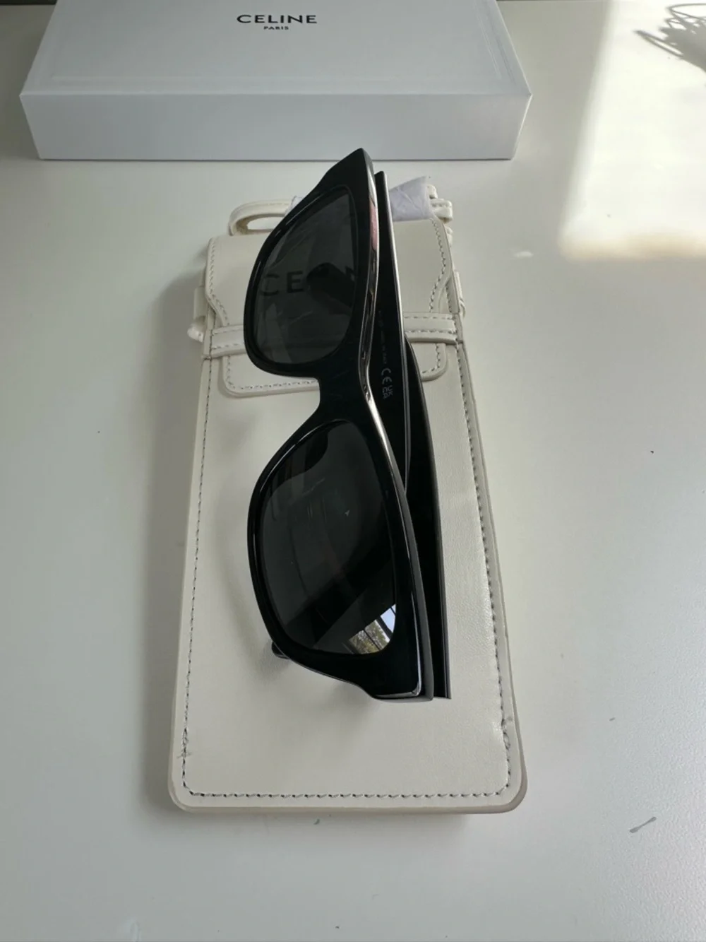 New Celine Black Sunglasses with Off White Crossbidy  Case. - Picture 6 of 13